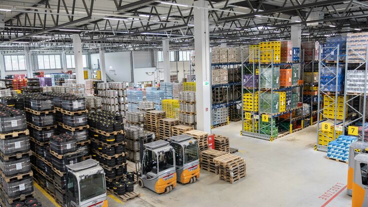 © Hoval Die Lagerhalle aus der Vogelperspektive.
