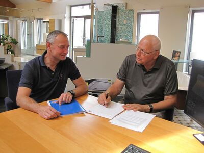 Manfred Denk und Ulrich Baron im Gespräch.