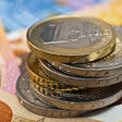 finanzamt erbschaftssteuer kredit vermögen vermögensaufbau taschenrechner bargeld darlehen bank finanzieren immobilienkauf kalkulation konsumkredit ratenkredit finanzierung finanzen geld münzen fördermittel schulden privatkredit kreditvertrag kreditantrag bankkonto bankkredit eigentumswohnung erklärung euro euros fa firma geschäft hilfe schaden steuer steuern stift tilgen tilgungsplan unternehmen unterschrift verschuldung versicherung vertrag vertragsabschluß wirtschaft zurückzahlen rente 1 2