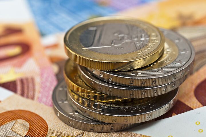 finanzamt erbschaftssteuer kredit vermögen vermögensaufbau taschenrechner bargeld darlehen bank finanzieren immobilienkauf kalkulation konsumkredit ratenkredit finanzierung finanzen geld münzen fördermittel schulden privatkredit kreditvertrag kreditantrag bankkonto bankkredit eigentumswohnung erklärung euro euros fa firma geschäft hilfe schaden steuer steuern stift tilgen tilgungsplan unternehmen unterschrift verschuldung versicherung vertrag vertragsabschluß wirtschaft zurückzahlen rente 1 2
