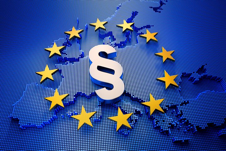 europa, digitalisierung, recht, dsgvo, datenschutz, gesetz, verordnung, schutz, datenverkehr, www, netzwerk, daten, sicherheit, netz, digital, internet, sterne, richtlinie, datensicherheit, blau.symbol, online, paragraph, ordnung, persönlich, eigentum, eu, norm, garantie, zertifikat, vorschrift, hintergrung, raster, matrix, 2018, grafik, website, mail, technologie, computer, gesetzgebung