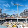 baustelle, großbaustelle, kräne, baugewerbe, bauen, rohbau, hausbau, stahlbeton, konstruktion, gebäude, neubau, neubaugebiet, bauprojekt, bauindustrie stadtviertel, industrie, tiefbau, hochbau, gerüst, kran, baukran, gewerbegebiet, architektur, hochhaus, stadt, landschaft, stadtplanung, stadtentwicklung, bauboom, bauwerk, immobilien, fundament, baugrube, baumaterial, wohnungsbau, projektplanung, bebauungsplan, bauwirtschaft, baugenehmigung, gerüst, planung, bauingenieur, bautechnik