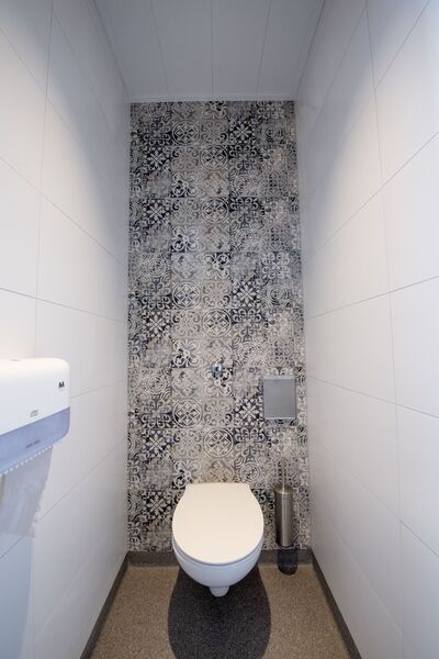 Die WC-Druckspüler leisten ebenfalls einen großen Beitrag zur Hygiene.