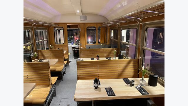 Frühstück im Oldtimerzug
