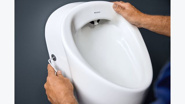 Die neuen Renova Urinale können mit der bewährten Fixierung einfach montiert werden.