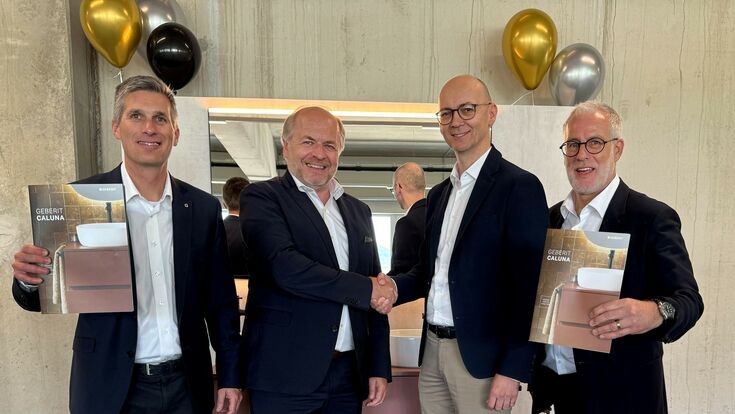 Dietmar Kubik, Verkaufsleiter Geberit Österreich, Hans-Peter Moser, geschäftsführender Gesellschafter GC-Gruppe Österreich, Guido Salentinig, Geschäftsführer Geberit Österreich und Christian Kummer, Leiter Sanitär GC-Gruppe Österreich (v.l.n.r.)