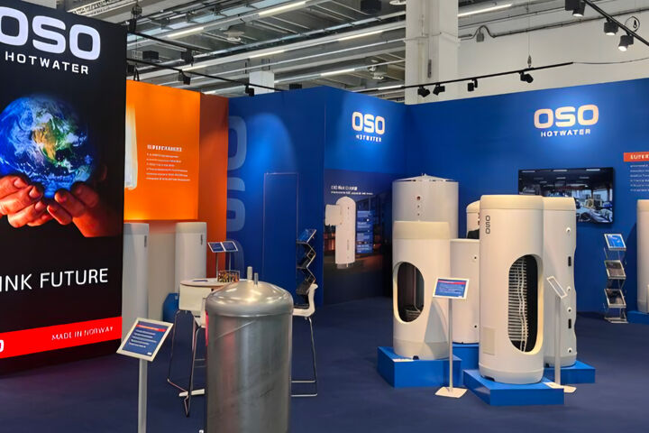 25 07 LG OSO Messestand 2
