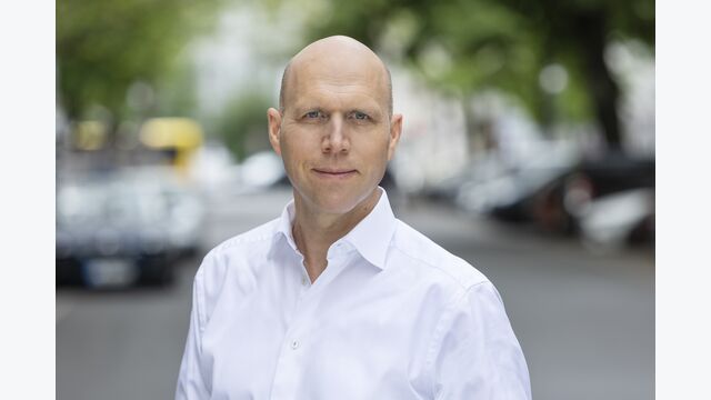 Maurice Freiherr von Dalwigk, CEO Builtech, will in den kommenden drei bis vier Jahren den Umsatz seiner Handwerker-Gruppe auf einer Milliarde Euro verdoppeln: Dabei will er auch Österreich weitere Betriebe übernehmen.