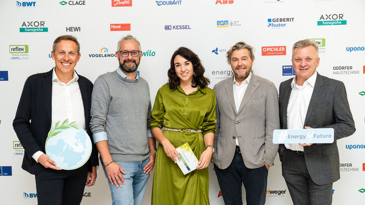 Veranstalter Johannes Huber-Grabenwarter, Robert Charuza von Ikea Österreich, Moderatorin Sandra Suppan, Lars Krückeberg von Graft und Veranstalter Robert Pichler (v.l.n.r.)