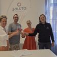 Geschäftsführerin Birgit Kagerer-Wiesinger, der neue Franchise-Partner Achim Jany, Mitglied der Geschäftsführung Barbara Steiner und Gründer Martin Zagler (v.l.n.r.)