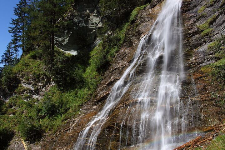 Naturreines Bergquellwasser: In Großarl ist die Naturverbundenheit groß, Ressourcenschutz und umweltfreundliche Technik sind für Hoteliers und Einheimische von großer Bedeutung.