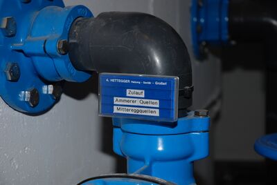 Die Wassergenossenschaft Unterberg entschied sich für die Installation einer chemiefreien Kalkschutzanlage – direkt an der Quelle.