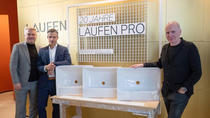 Laufen Pro im Wiener Laufen Space: Head of SalesChristian Babinetz, Managing Director Christian Schaefer und Designer Peter Wirz (v.l.n.r.)