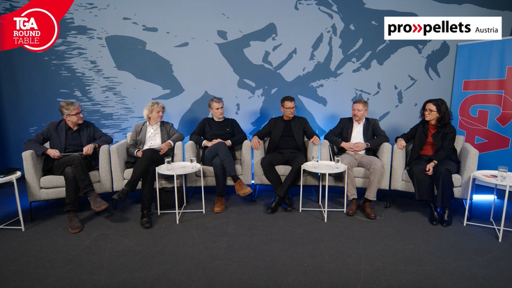 Der letzte TGA Round Table in diesem Jahr bietet einen Überblick über die Anwendungsmöglichkeiten von Pellets für Mehrfamilienhäuser im Bestand. Mit: TGA-Chefredakteur Klaus Paukovits, Siegfried Aigner, CEO Aigner Energie Contracting, Stephan Kostwein, Geschäftsführer und Eigentümer Installationen Kostwein, Johann Hafner Geschäftsführer, strategischer Leiter und Eigentümervertreter BC Regionalwärme Gruppe, Bundesinnungsmeister Anton Berger und Doris Stiksl, Geschäftsführerin proPellets Austria (v.l.n.r.)