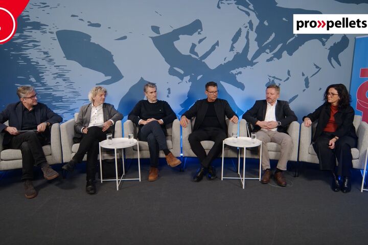 Der letzte TGA Round Table in diesem Jahr bietet einen Überblick über die Anwendungsmöglichkeiten von Pellets für Mehrfamilienhäuser im Bestand. Mit: TGA-Chefredakteur Klaus Paukovits, Siegfried Aigner, CEO Aigner Energie Contracting, Stephan Kostwein, Geschäftsführer und Eigentümer Installationen Kostwein, Johann Hafner Geschäftsführer, strategischer Leiter und Eigentümervertreter BC Regionalwärme Gruppe, Bundesinnungsmeister Anton Berger und Doris Stiksl, Geschäftsführerin proPellets Austria (v.l.n.r.)