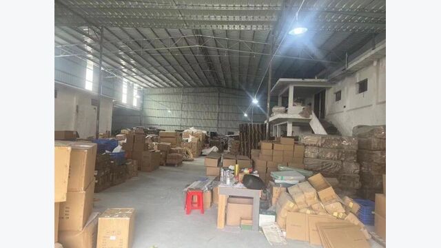 Das Kaiping Public Security Bureau führte dann mit ausreichender Beweislast die Razzia in zwei Standorten in Jiangmen City in der Provinz Guangdong durch.