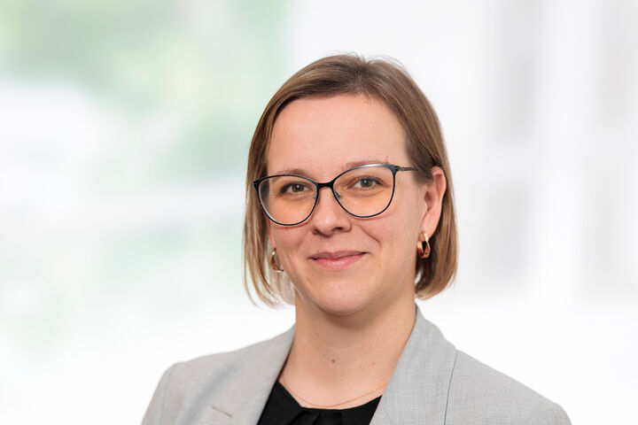 Romana Hahn, Bereichsleitung Bau, Sanierung & Werterhalt bei Attensam