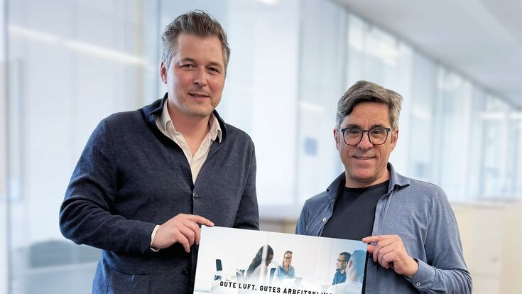Wolfgang Hucek, Geschäftsführung Trox Austria + CEE und Vorstandsvorsitzender von ZULuft und Andreas Jäger, Meteorologe und Klimaexperte, wollen das Bewusstsein für gesunde Raumluft gemeinsam stärken.