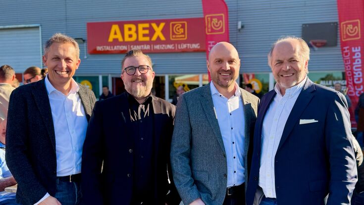 Johannes Huber-Grabenwarter, geschäftsführender Gesellschafter Odörfer Haustechnik, Martin Szeidl, Abex-Koordinator und geschäftsführender Gesellschafter GC Gebäudetechnik, Andreas Karlich, Landesinnungsmeister der Sanitär-, Heizungs- und Lüftungstechniker*innen im Burgenland, und Hans-Peter Moser, geschäftsführender Gesellschafter GC-Gruppe Österreich (v.l.n.r.)