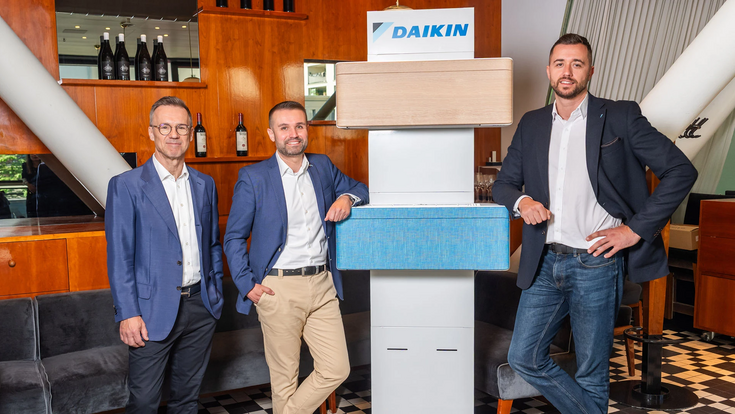 General Manager Commercial Gerhard Perschy, General Manager Alexander Springler und Sales Manager Residential Almir Karagic von Daikin Österreich (v.l.n.r.)