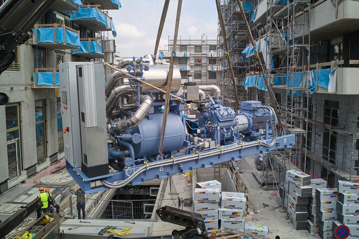 Einbringung der Kältepumpen beim Stadterweiterungsgebiet Donaufeld
