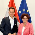 Christoph Schmidt, Präsident Bundesverband Energiespeicher Österreich und Energie-Staatssekretärin Elisabeth Zehetner